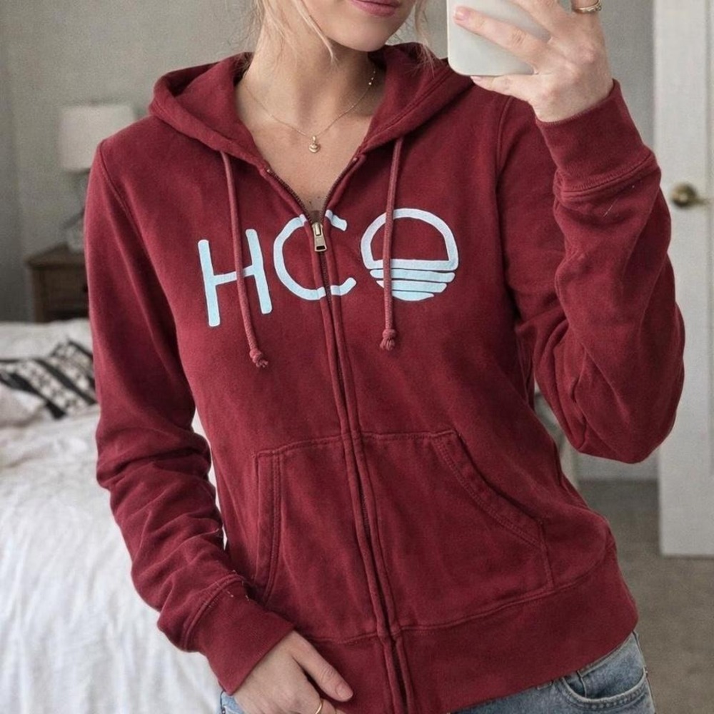 Hollister Y2K HCO Red Zip Up Hoodie White Logo Women Small Casual Loungewear